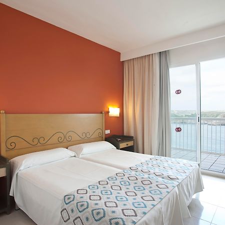 Club Hotel Aguamarina Arenal d'en Castell Esterno foto