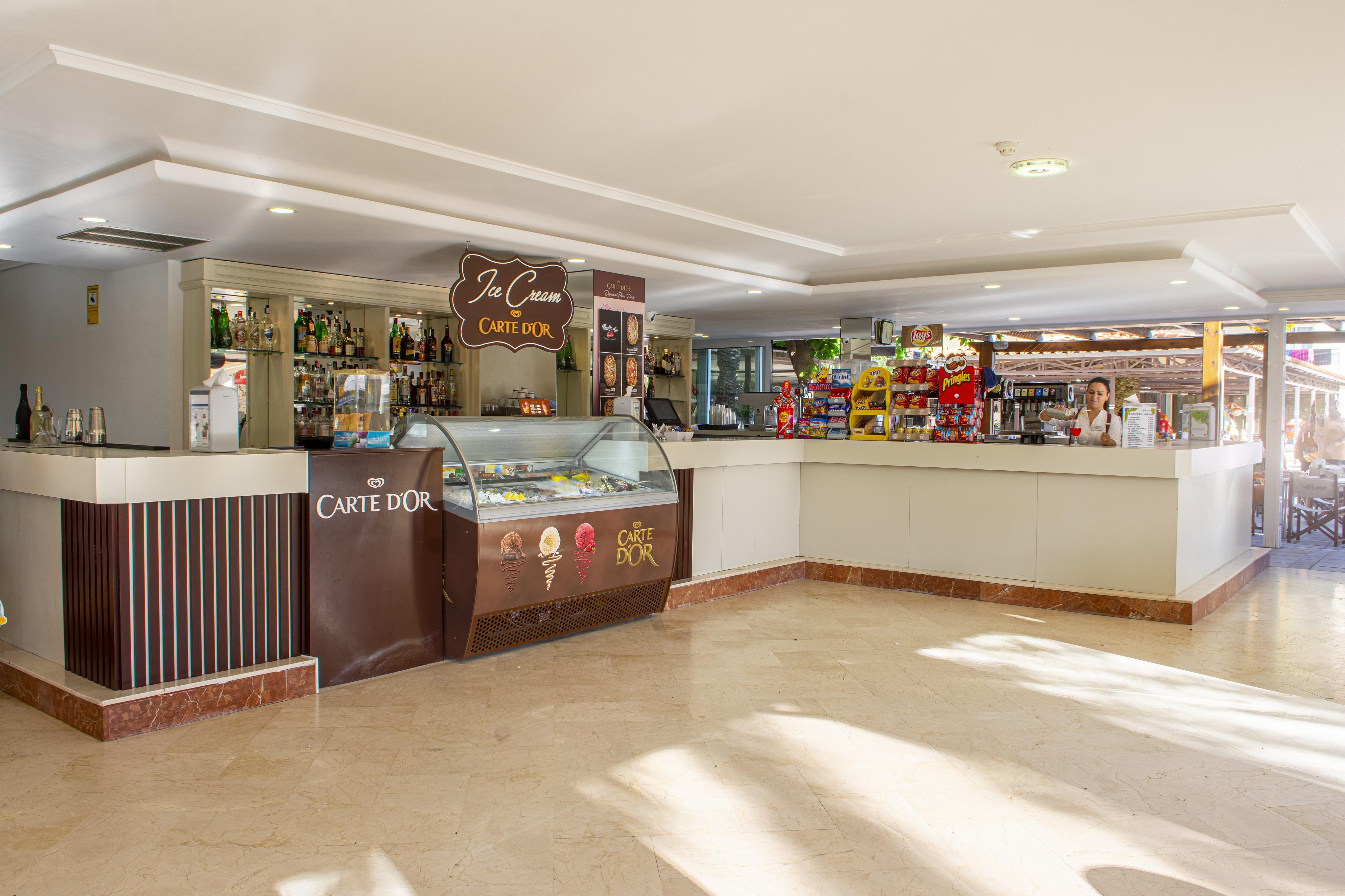 Club Hotel Aguamarina Arenal d'en Castell Esterno foto